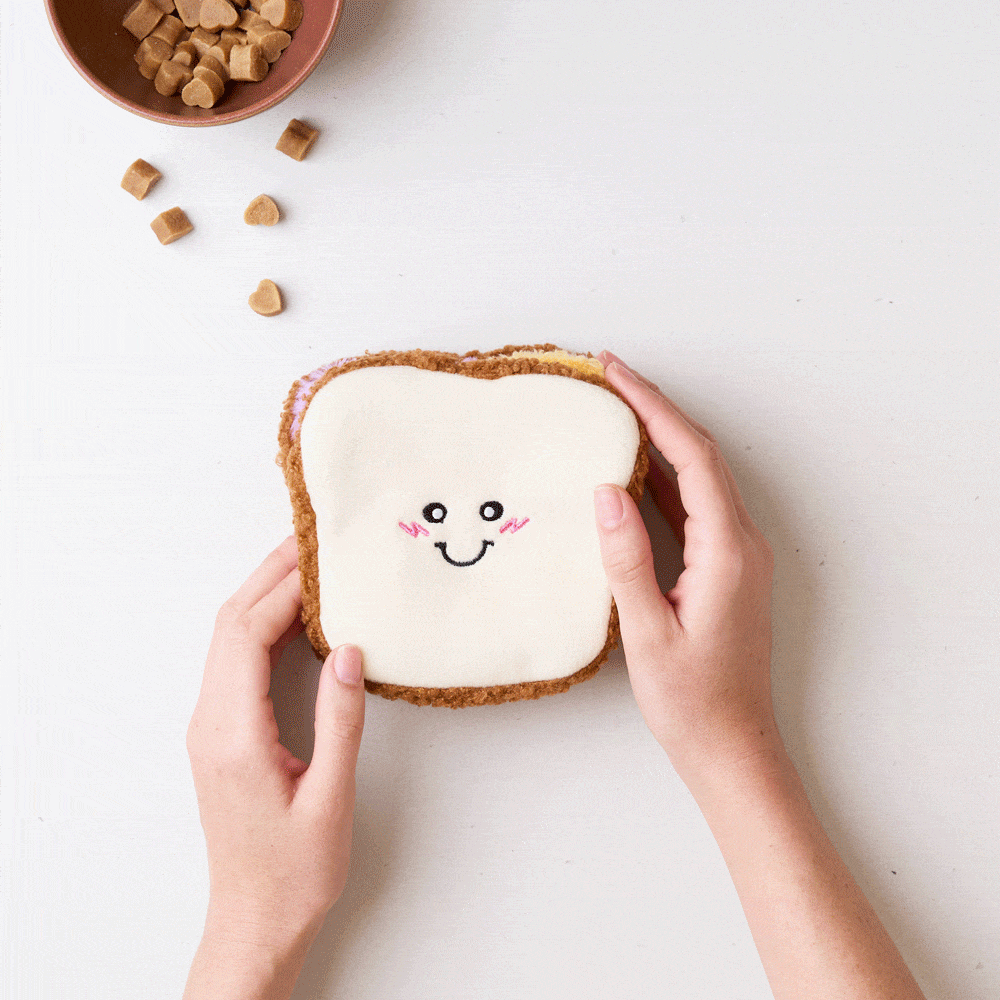 Zippy paws-SNUFFLERS- PB&J sandwich