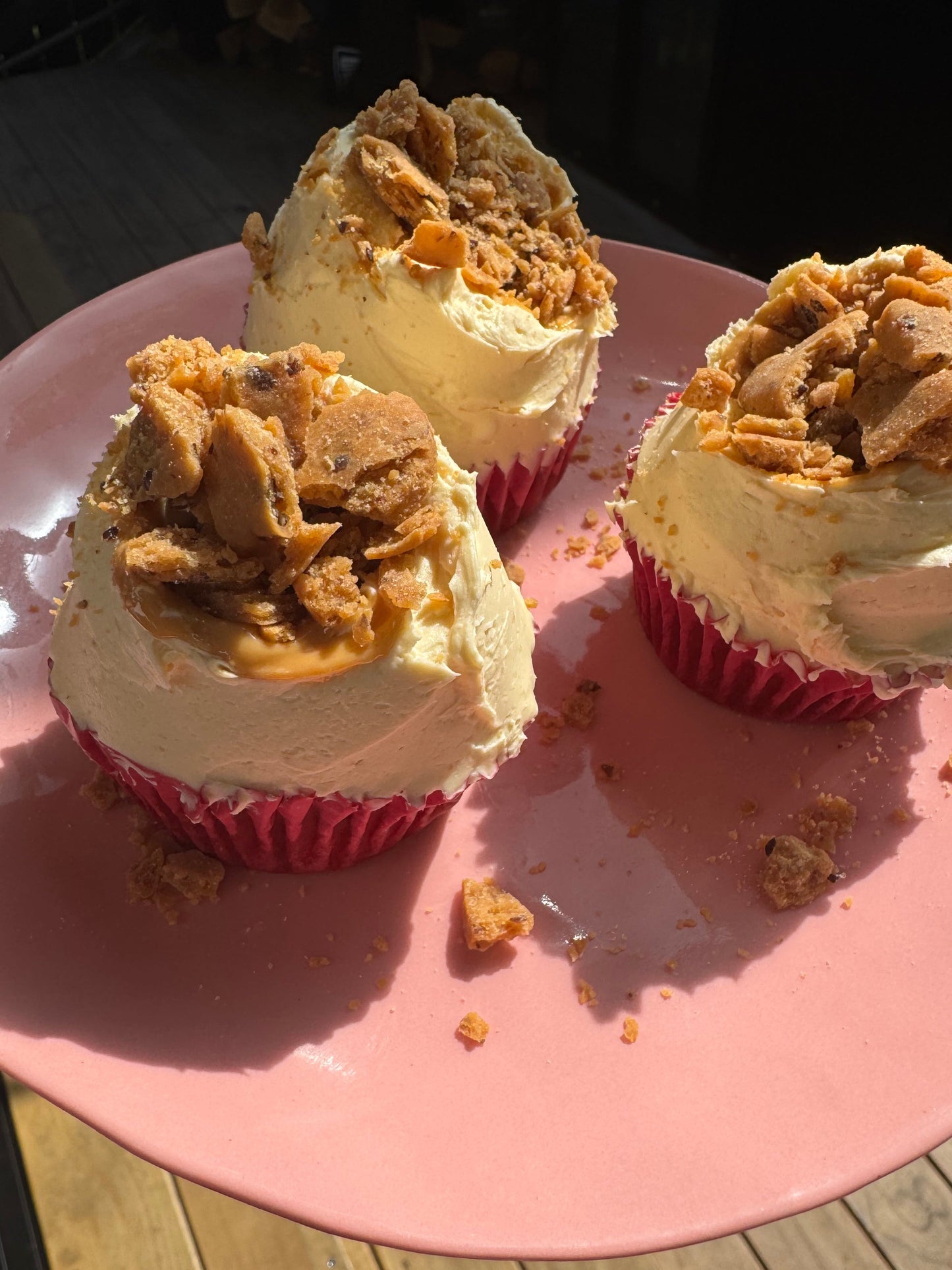 Cabinet Pupcakes PICK UP ONLY