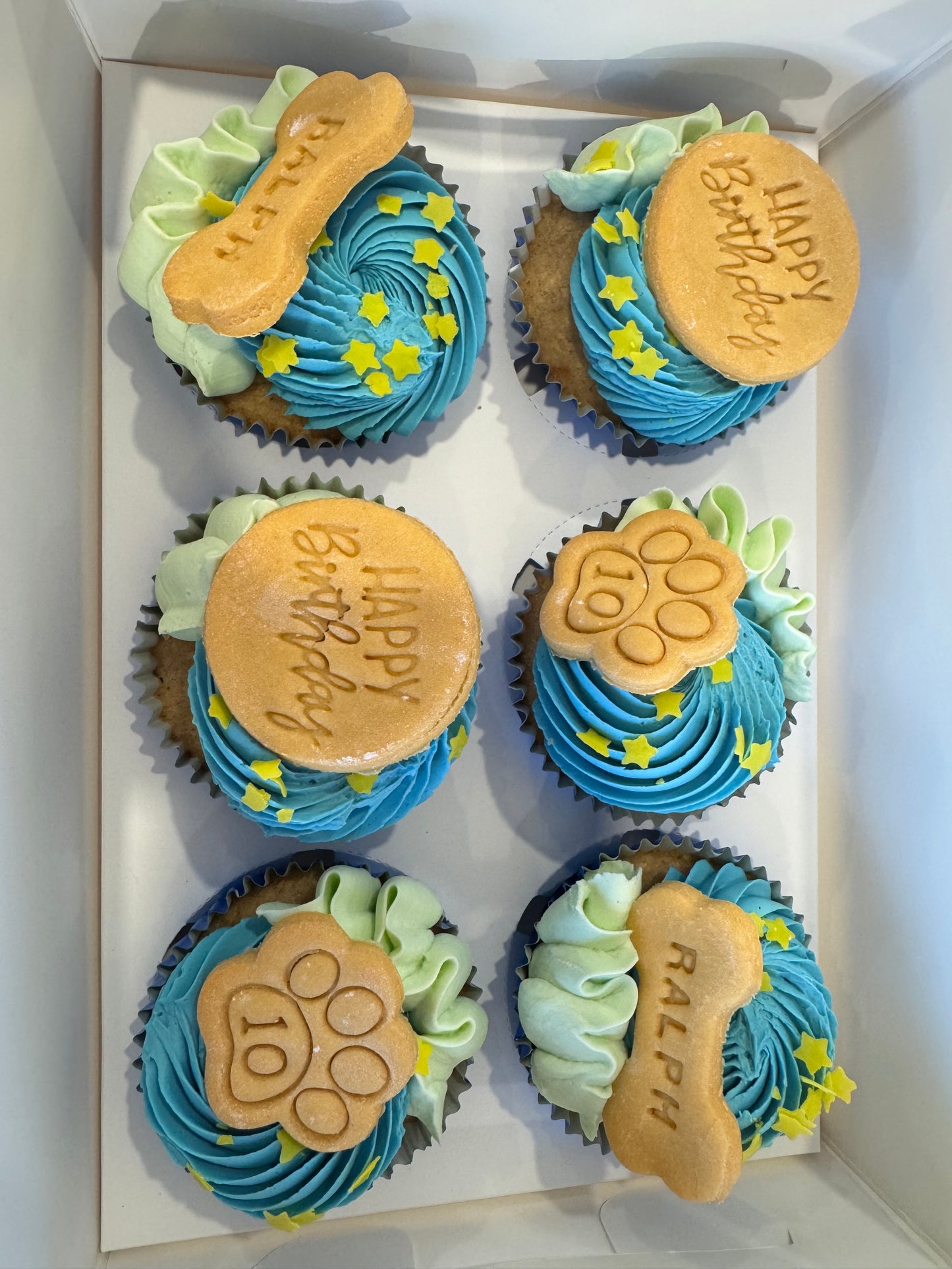 Custom Dog Pupcakes  Available in 6 and 12  PICK UP ONLY